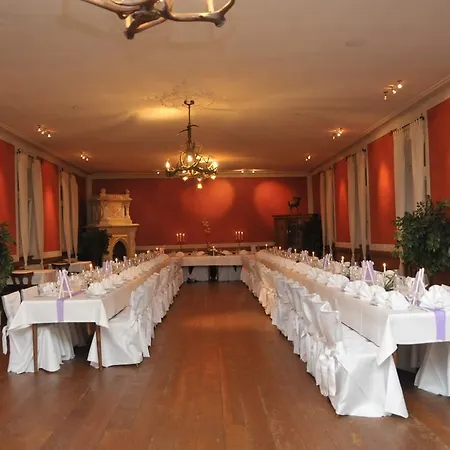 מלון Badischer Landgasthof Hirsch Hügelsheim