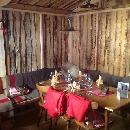 Badischer Landgasthof Hirsch מלון 3*